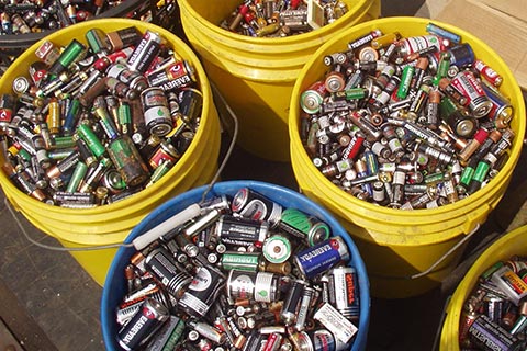 承德电池片回收厂家|高价回收施耐德电池